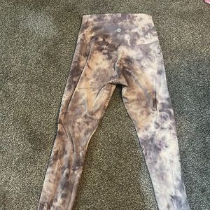 *Limited edition” lululemon align